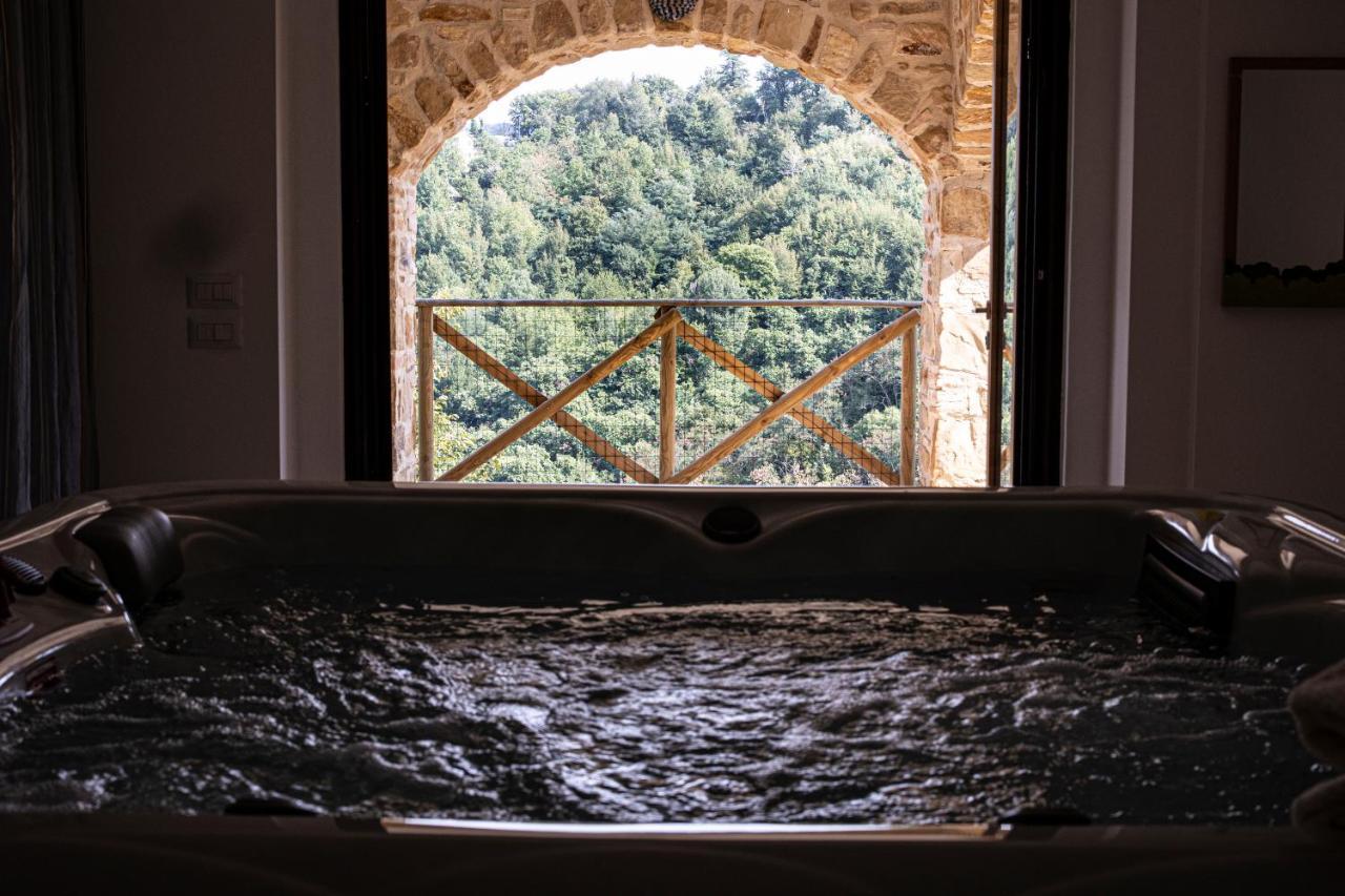 Villa Ermelinda - Piscina Privata E Jacuzzi Castelraimondo Exteriör bild