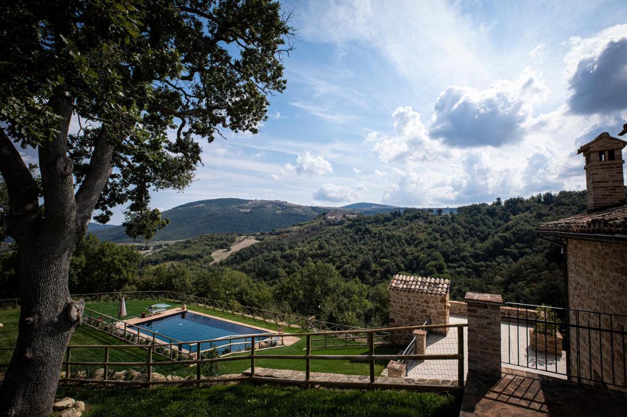 Villa Ermelinda - Piscina Privata E Jacuzzi Castelraimondo Exteriör bild