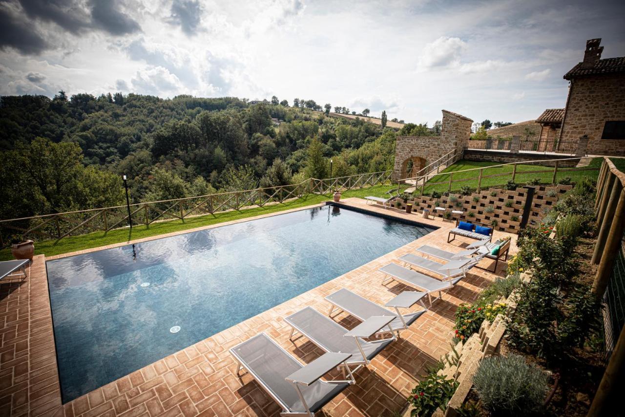 Villa Ermelinda - Piscina Privata E Jacuzzi Castelraimondo Exteriör bild